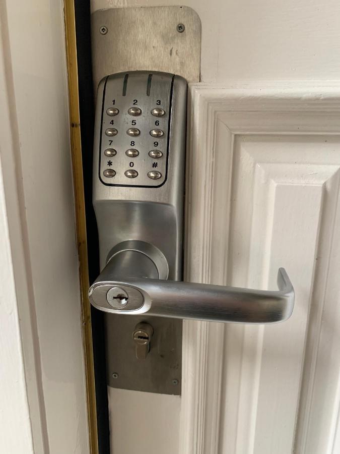 Lomond View Apartment Luss Bagian luar foto